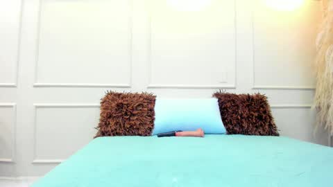 Nahomy online show from March 7, 2025, 11:49 pm