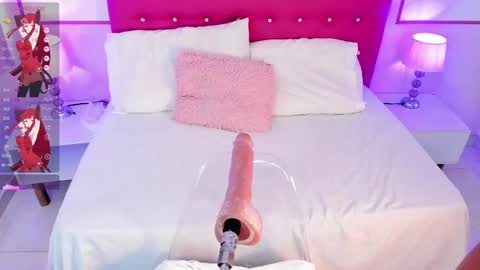 Nahomy Roberts online show from March 3, 2025, 6:22 pm