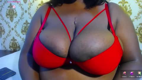 Snapshot of nahybig_boobs chatting on September 25, 2025, 8:45 pm Karatbby online show from September 25, 2025, 8:45 pm