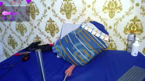 Karatbby online show from October 28, 2025, 9:06 pm