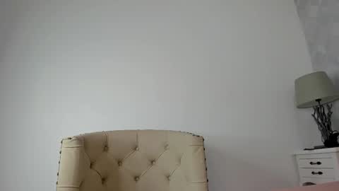 naia_cox online show from September 22, 2025, 3:41 am