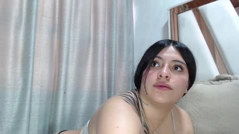 Naia x online show from February 7, 2025, 10:41 pm