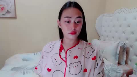 Kate online show from January 3, 2025, 4:48 pm