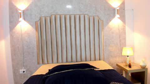 Naisha Rousell online show from December 29, 2024, 10:23 am