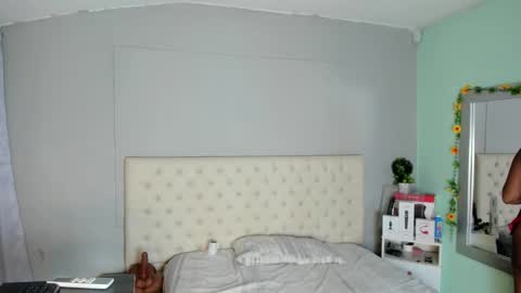 nami_sam online show from September 27, 2025, 1:38 pm