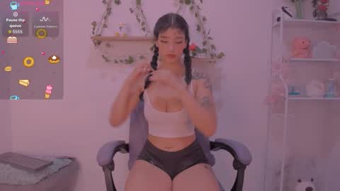 N A M I    -   OF  namibergmant online show from November 5, 2025, 11:27 pm