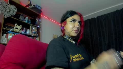 Snapshot of nana_cirkuss chatting on October 9, 2025, 5:16 am Val online show from October 9, 2025, 5:16 am