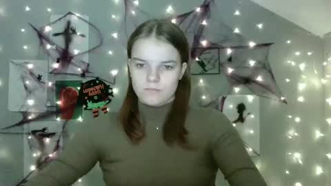 Nana online show from October 7, 2025, 6:43 am