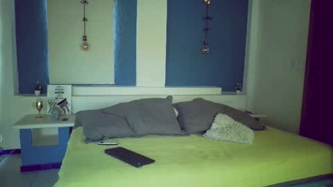 Snapshot of nanamilan_ chatting on December 16, 2025, 5:07 pm Nana Milan online show from December 16, 2025, 5:07 pm