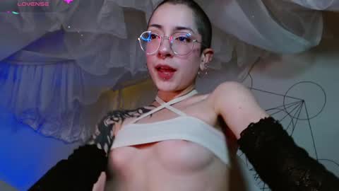 Snapshot of nanaxnana chatting on February 23, 2025, 8:28 am Alma Maria online show from February 23, 2025, 8:28 am