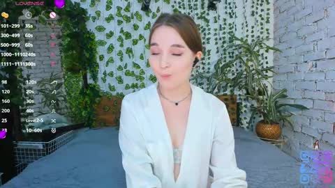 Luna online show from March 3, 2025, 9:11 am