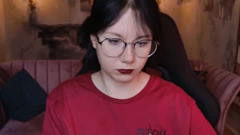 nancymartinez online show from November 6, 2025, 9:10 am