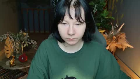 nancymartinez online show from December 17, 2025, 5:02 am