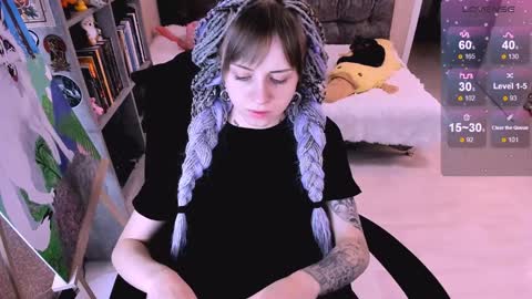 Monday-Friday 12-4 AM and 6-9 AM New York time online show from December 3, 2024, 5:31 am