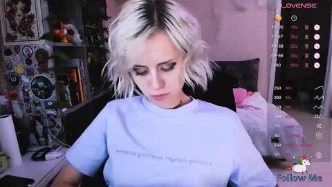 Monday-Friday 12-4 AM and 6-9 AM New York time online show from October 15, 2025, 8:53 pm