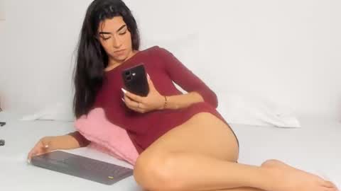 nany_model25 online show from February 20, 2025, 4:25 pm