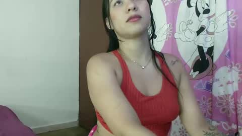 Snapshot of naomi_sweet420 chatting on December 29, 2024, 11:18 pm Mia online show from December 29, 2024, 11:18 pm