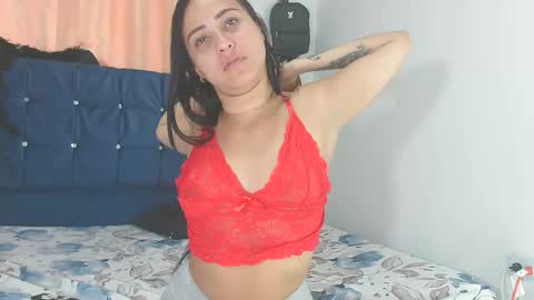 Snapshot of naomi_sweet420 chatting on September 8, 2025, 2:49 pm Mia online show from September 8, 2025, 2:49 pm
