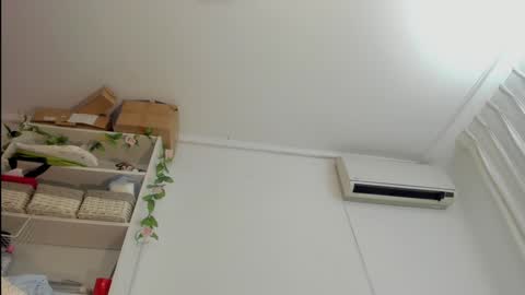 Naomi  online show from January 4, 2025, 1:42 am