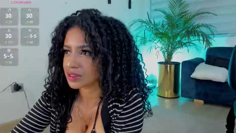 Naomi  online show from November 27, 2025, 12:56 am