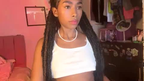 Naomii online show from January 9, 2025, 10:31 pm