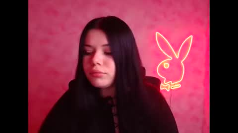 Naomi online show from November 21, 2025, 6:56 am