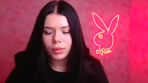 Naomi online show from November 26, 2025, 7:15 pm