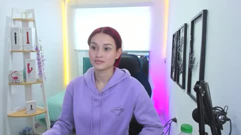 naomy online show from October 21, 2025, 7:25 pm