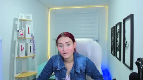 naomy online show from November 13, 2025, 1:15 am