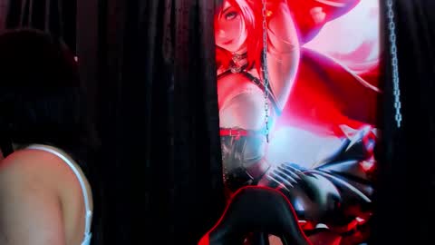 naomy  online show from September 25, 2025, 11:58 am