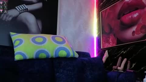 Snapshot of naomycole_ chatting on October 29, 2025, 12:24 am Naomy Cole online show from October 29, 2025, 12:24 am