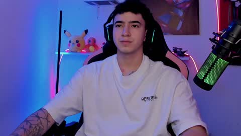 sebastian online show from February 4, 2025, 2:39 am