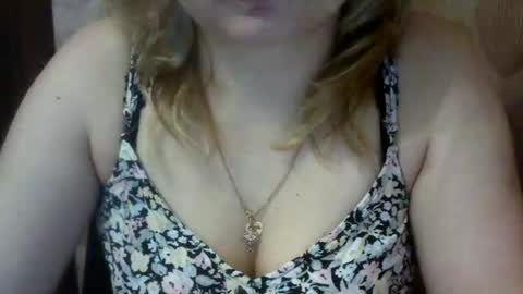 NarcisJill online show from December 16, 2024, 6:27 pm