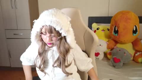 Snapshot of naree_masaki chatting on November 16, 2025, 1:28 pm Naree online show from November 16, 2025, 1:28 pm