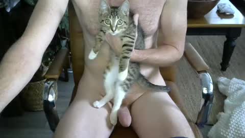 nareth338 online show from November 12, 2025, 5:35 pm