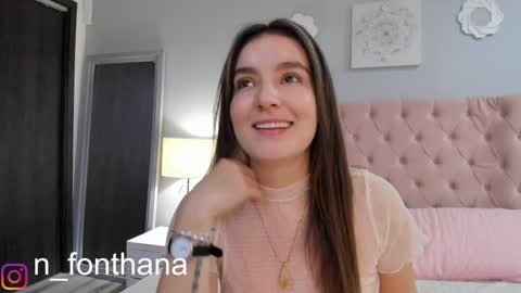 Snapshot of nashlyfontanna chatting on December 19, 2024, 6:01 pm Nashly Fontana online show from December 19, 2024, 6:01 pm
