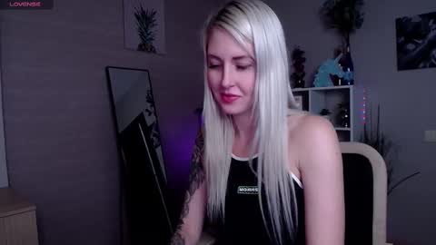 Snapshot of nastasya_cute chatting on February 28, 2025, 1:58 am Nastya online show from February 28, 2025, 1:58 am