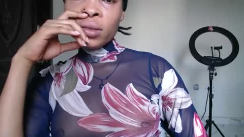 bella online show from December 2, 2025, 9:58 am