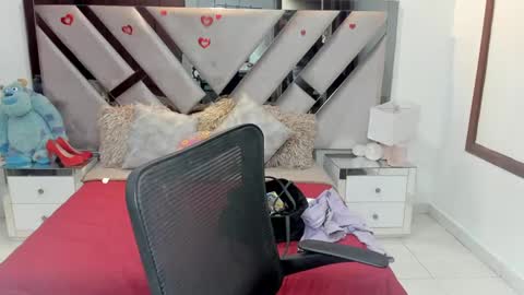 natalia5560 online show from October 22, 2025, 1:00 pm