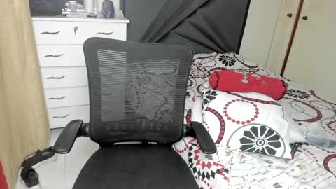 natalia5560 online show from December 13, 2025, 7:53 pm