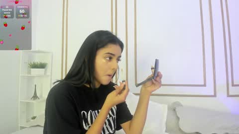 Snapshot of natalia_aguirre chatting on February 7, 2025, 12:28 pm Naty online show from February 7, 2025, 12:28 pm