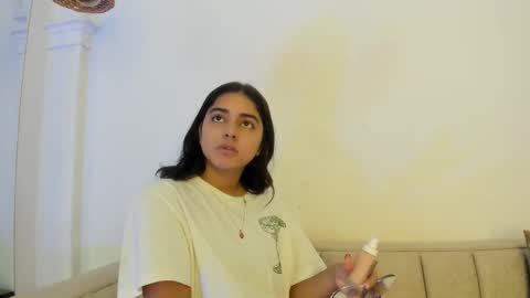 Snapshot of natalia_aguirre chatting on October 13, 2025, 12:27 pm Naty online show from October 13, 2025, 12:27 pm
