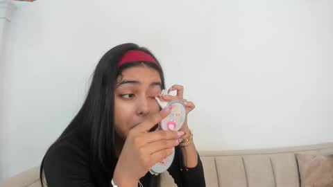 Snapshot of natalia_aguirre chatting on October 28, 2025, 12:09 pm Naty online show from October 28, 2025, 12:09 pm