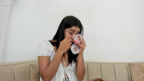 Snapshot of natalia_aguirre chatting on November 15, 2025, 12:13 pm Naty online show from November 15, 2025, 12:13 pm