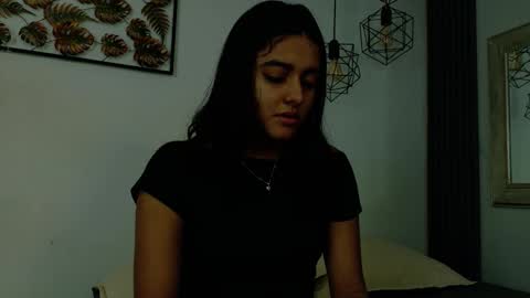 Snapshot of natalia_aguirre chatting on December 1, 2025, 11:59 am Naty online show from December 1, 2025, 11:59 am