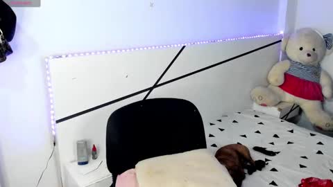 Snapshot of natalia_cb chatting on December 28, 2024, 1:59 pm Natalia online show from December 28, 2024, 1:59 pm