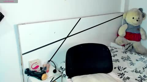 Snapshot of natalia_cb chatting on March 4, 2025, 11:54 pm Natalia online show from March 4, 2025, 11:54 pm
