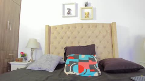 Snapshot of natalia_collinslim chatting on February 6, 2025, 3:16 am Natalia online show from February 6, 2025, 3:16 am