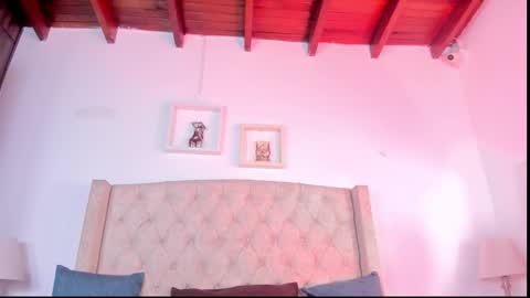 Snapshot of natalia_collinslim chatting on October 15, 2025, 3:17 am Natalia online show from October 15, 2025, 3:17 am