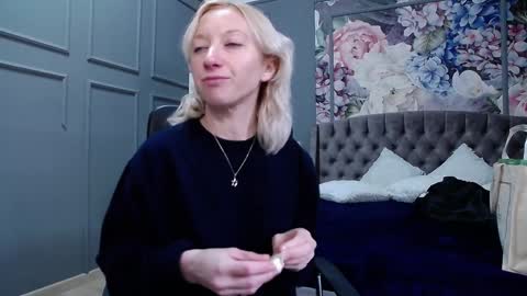 Natalie online show from January 6, 2025, 7:42 am